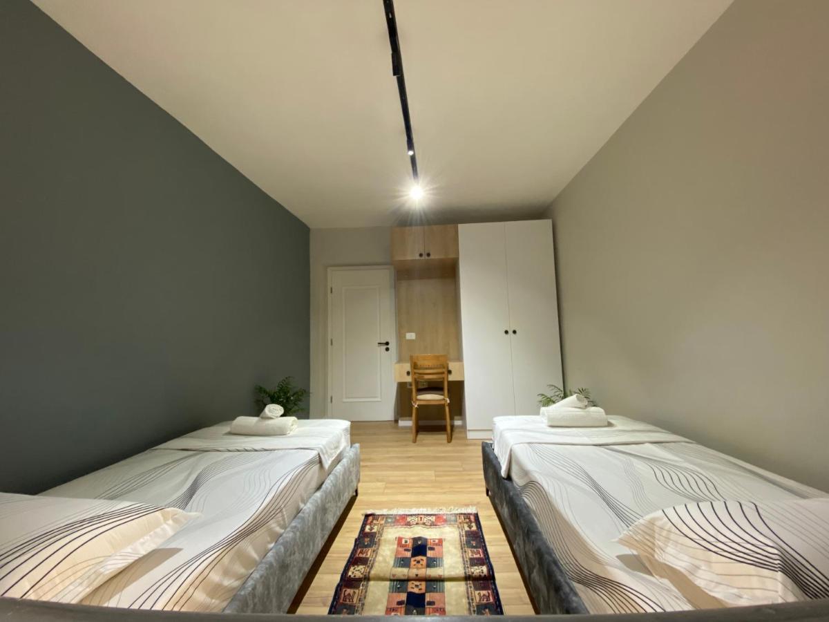 Lucas Downtown Apartment ติรานา ภายนอก รูปภาพ