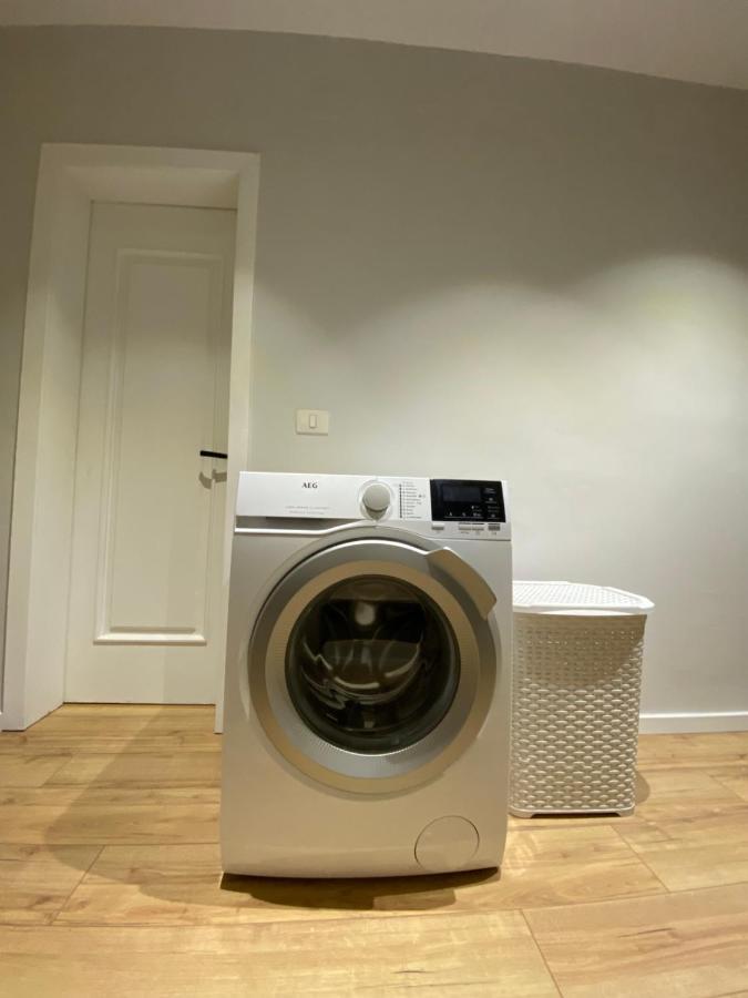 Lucas Downtown Apartment ติรานา ภายนอก รูปภาพ